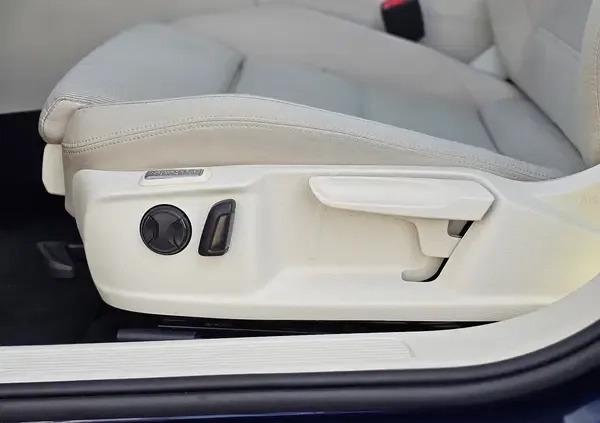 Volkswagen Passat cena 54900 przebieg: 189742, rok produkcji 2018 z Krzanowice małe 781